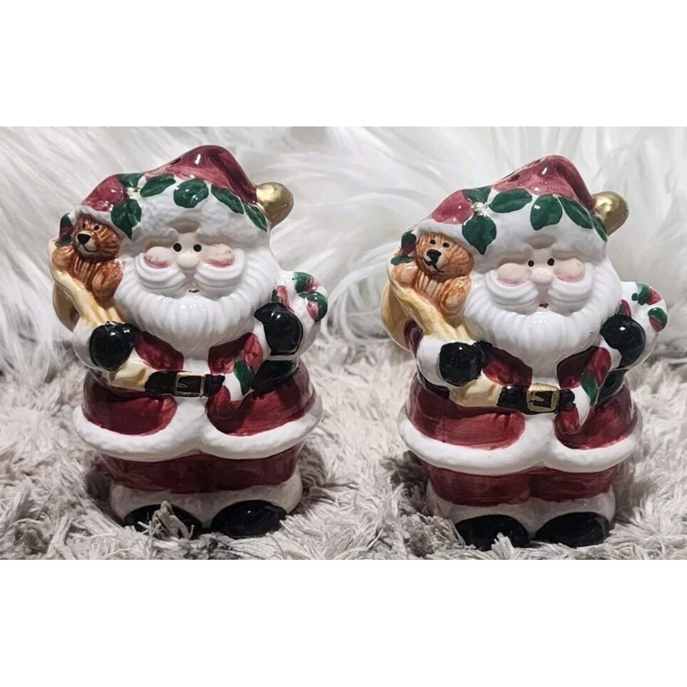 Vintage Santa Claus Salt And Pepper Shakers W/ Teddy Bear In Bag By Jay Imports